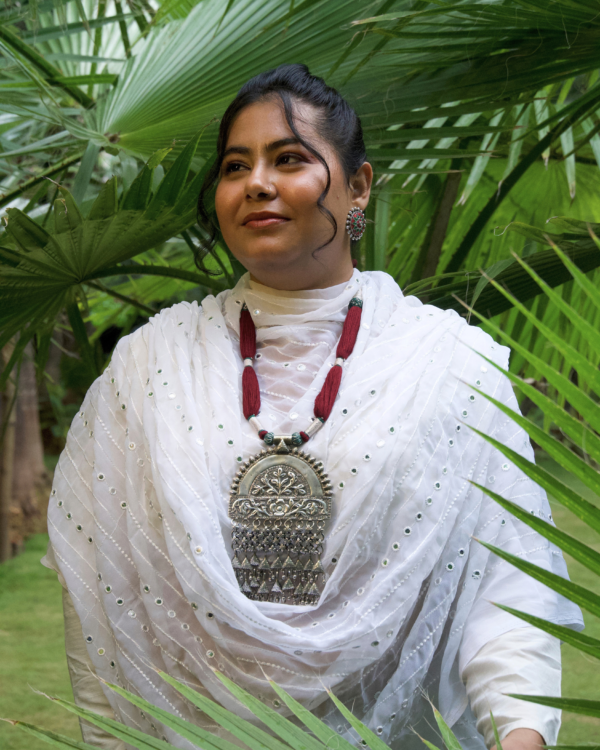 Aarohi Statement Neckpiece